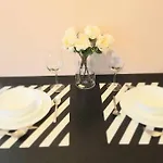 Apartment Luxury Kings 50m2 2 Pok. Downtown Dobrego Pasterza Piekny *