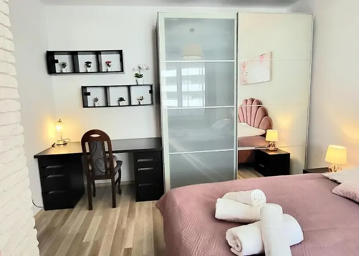 Apartment Luxury Kings 50m2 2 Pok. Downtown Dobrego Pasterza Piekny